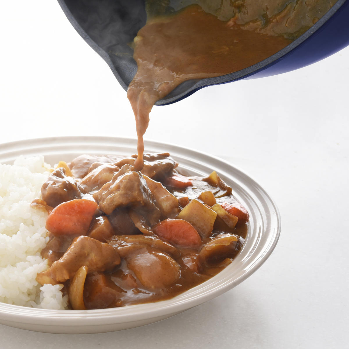 フライパン 28cm ガス火専用 ベルフィーナライト プレミアム マルチパン 軽量 ( ガス火対応 炒め鍋 深型フライパン コーティング 軽い ふっ素加工 アルミフライパン 28センチ いため鍋 アルミ製 エンボス加工 こびりつきにくい )