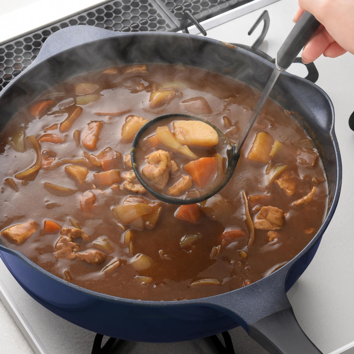 フライパン 28cm ガス火専用 ベルフィーナライト プレミアム マルチパン 軽量 ( ガス火対応 炒め鍋 深型フライパン コーティング 軽い ふっ素加工 アルミフライパン 28センチ いため鍋 アルミ製 エンボス加工 こびりつきにくい )