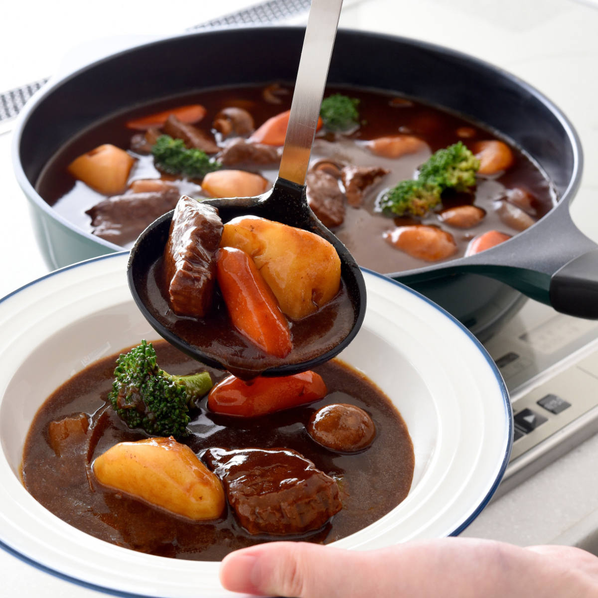 フライパン 28cm 深型 IH対応 スーパーベルフィーナ プレミアム ( ガス火対応 炒め鍋 コーティング 軽い 深型フライパン アルミフライパン 28センチ いため鍋 アルミ製 エンボス加工 軽量 こびりつきにくい 焦げ付きにくい )