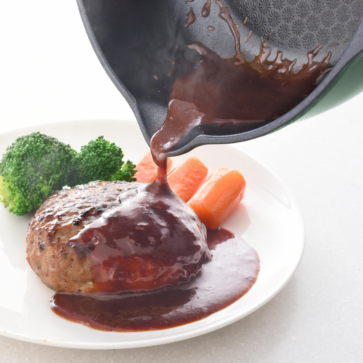 フライパン 20cm IH対応 スーパーベルフィーナ プレミアム マルチパン ( ガス火対応 炒め鍋 片手鍋 コーティング 軽い 深型フライパン アルミフライパン 20センチ いため鍋 アルミ製 注ぎ口付き 軽量 こびりつきにくい )