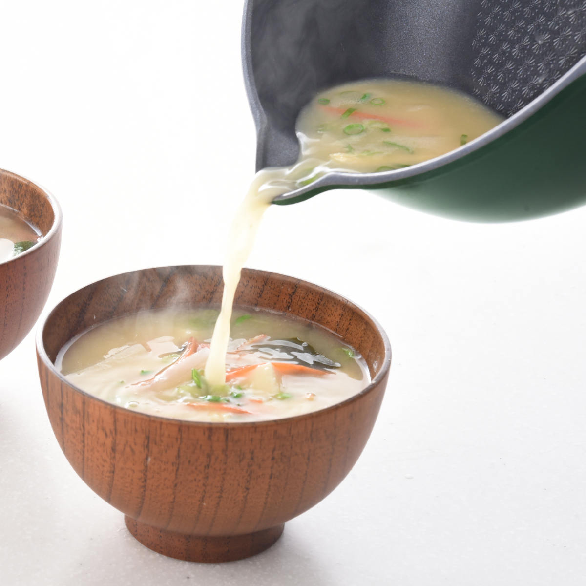 フライパン 20cm IH対応 スーパーベルフィーナ プレミアム マルチパン ( ガス火対応 炒め鍋 片手鍋 コーティング 軽い 深型フライパン アルミフライパン 20センチ いため鍋 アルミ製 注ぎ口付き 軽量 こびりつきにくい )