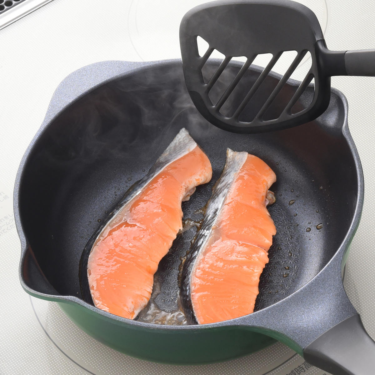 フライパン 20cm IH対応 スーパーベルフィーナ プレミアム マルチパン ( ガス火対応 炒め鍋 片手鍋 コーティング 軽い 深型フライパン アルミフライパン 20センチ いため鍋 アルミ製 注ぎ口付き 軽量 こびりつきにくい )