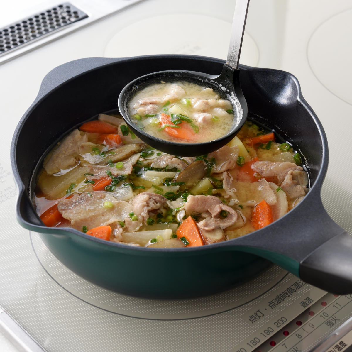 フライパン 20cm IH対応 スーパーベルフィーナ プレミアム マルチパン ( ガス火対応 炒め鍋 片手鍋 コーティング 軽い 深型フライパン アルミフライパン 20センチ いため鍋 アルミ製 注ぎ口付き 軽量 こびりつきにくい )