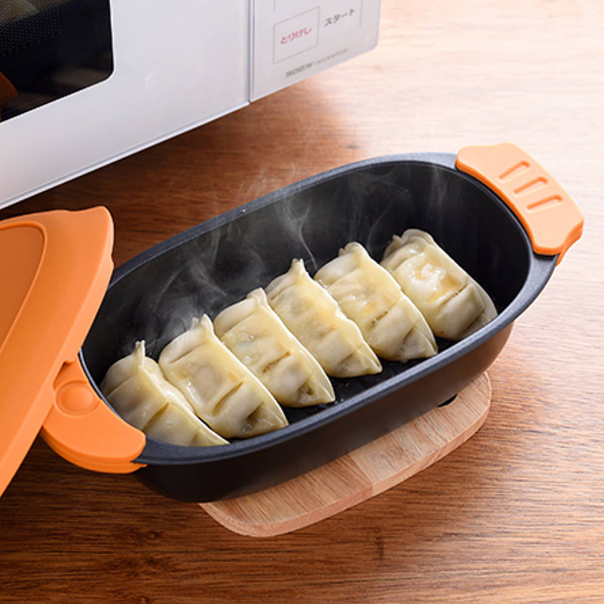 レンジパン フタ付き 電子レンジ調理器具 できた亭 ( 電子レンジ 調理器 魚焼き器 焼き魚 電子レンジ専用調理器 電子レンジ魚焼き器 深型 調理 魚 肉 焼く 蒸す 煮る 温め直し レシピ付き )