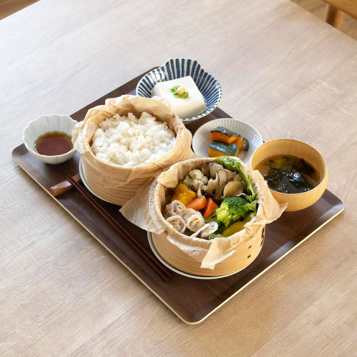 トレー 木製トレー ノンスリップ L 40×30cm ( キッチントレー キッチン トレイ キッチントレイ 木製 天然木 お盆 おしゃれ 北欧 北欧風 シンプル ナチュラル 配膳 滑りにくい ランチトレー ) 【ナチュラル】 ナチュラル