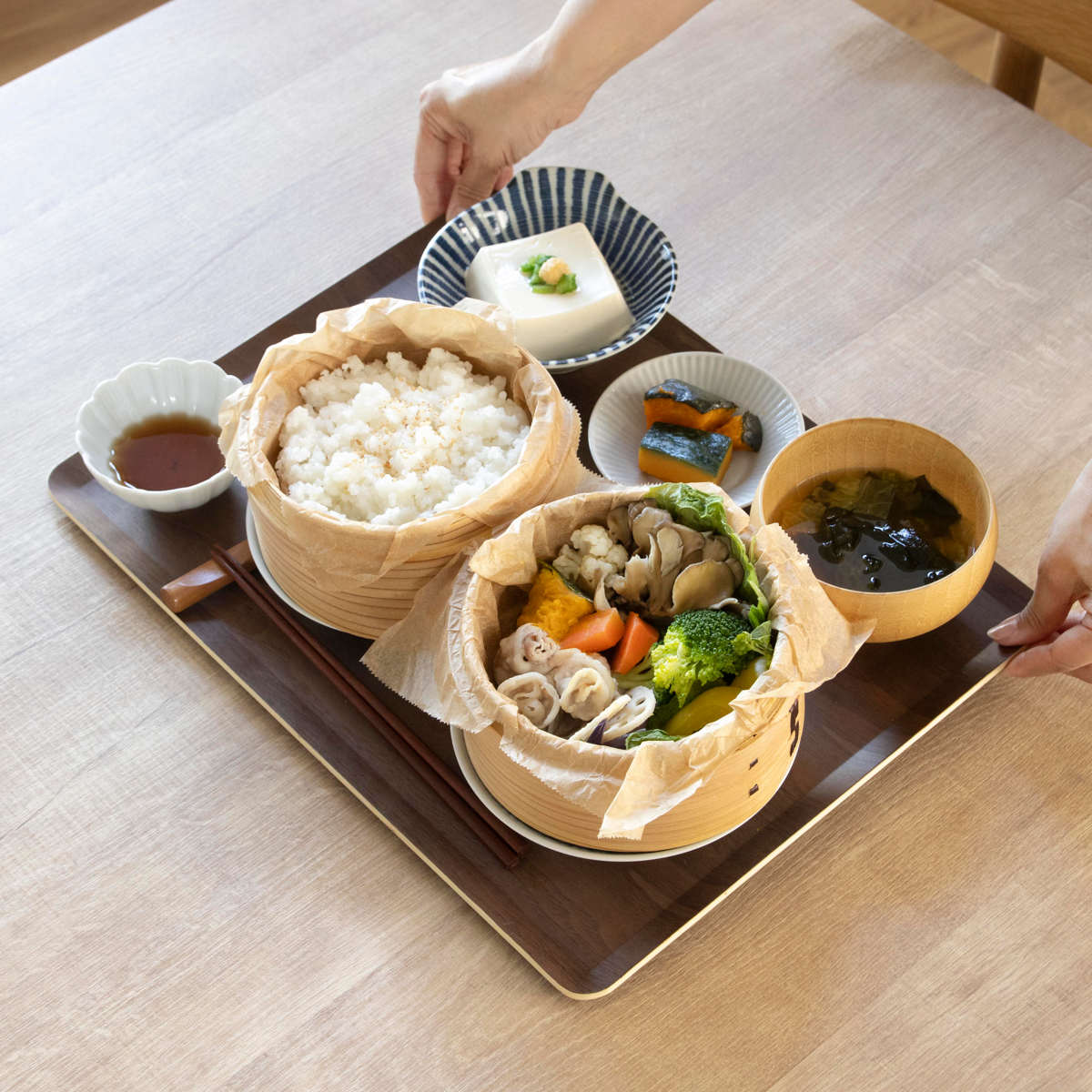 トレー 木製トレー ノンスリップ L 40×30cm ( キッチントレー キッチン トレイ キッチントレイ 木製 天然木 お盆 おしゃれ 北欧 北欧風 シンプル ナチュラル 配膳 滑りにくい ランチトレー ) 【ナチュラル】 ナチュラル