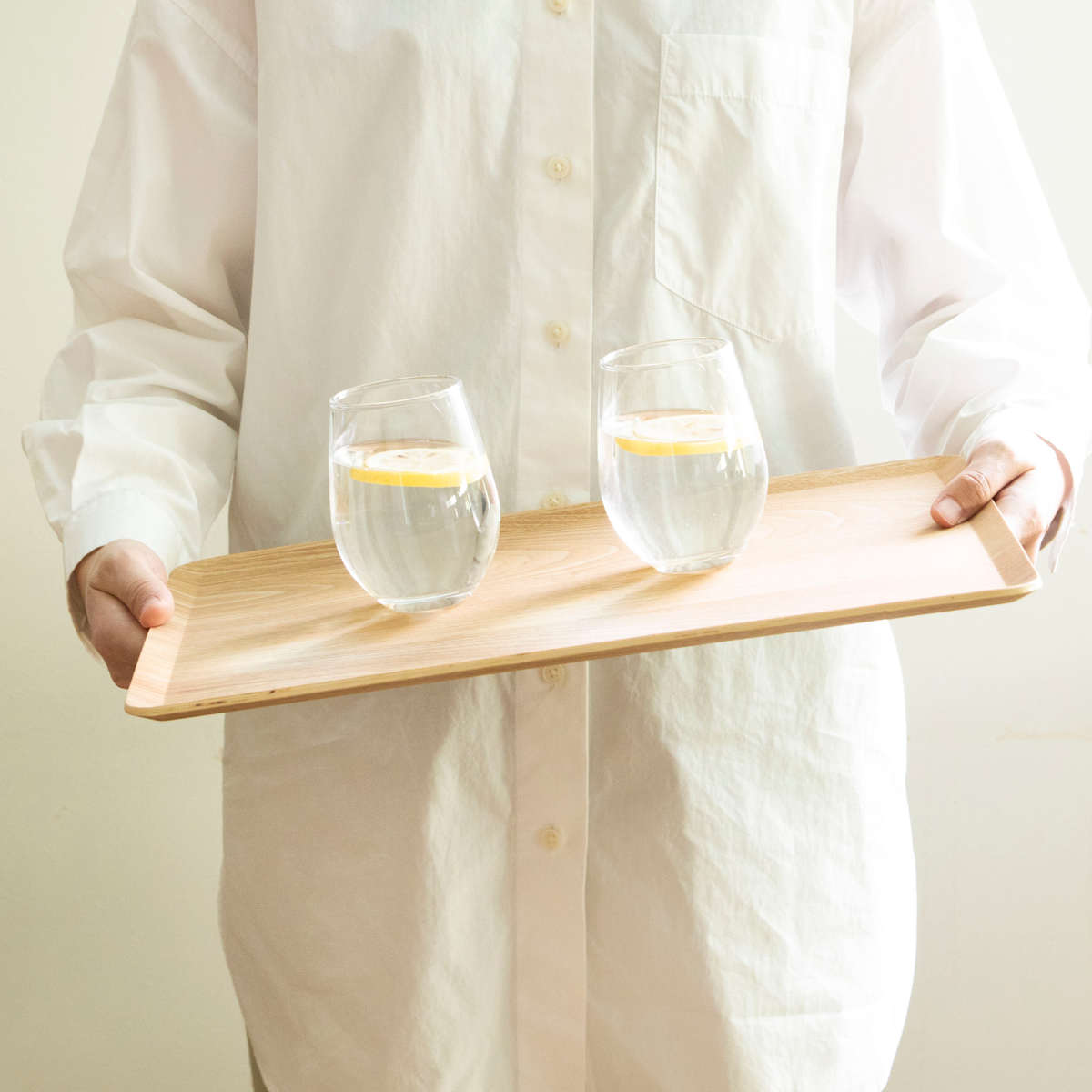 トレー 木製トレー ノンスリップ L 40×30cm 同色5枚セット ( キッチントレー キッチン トレイ キッチントレイ 木製 天然木 お盆 おしゃれ 北欧 北欧風 シンプル ナチュラル 配膳 滑りにくい ランチトレー ) 【ナチュラル】 ナチュラル