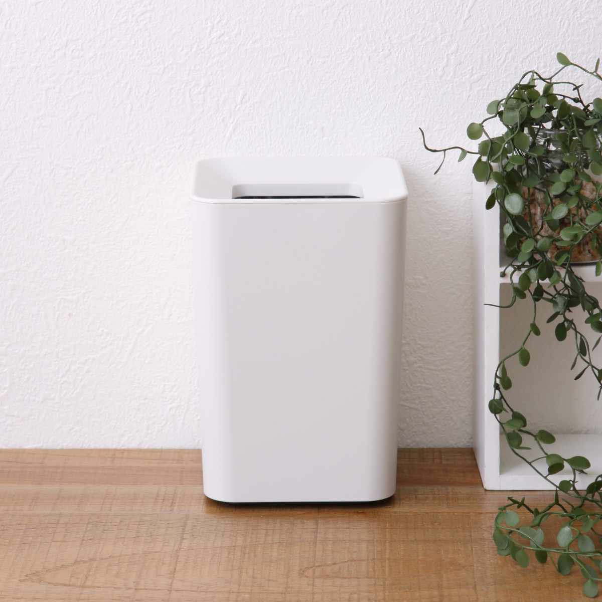 ゴミ箱 2L ルクレール ミッキーマウス ミニ角型 ( ごみ箱 2リットル Mickey 卓上 袋 見えない くず入れ 2重構造 小さい リビング シンプル Disney ミッキー ダストボックス 四角 二重 )