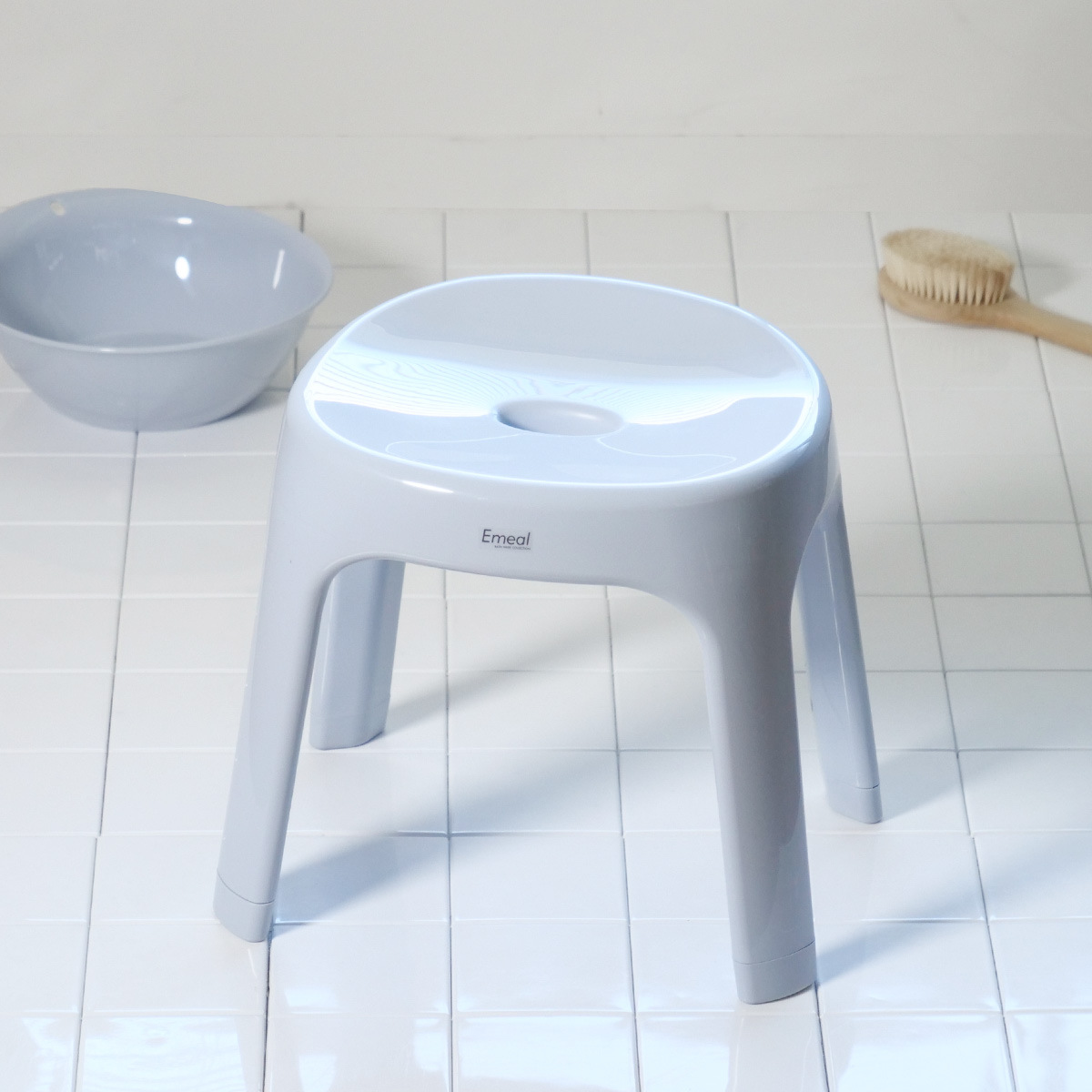 風呂椅子 座面高さ30cm Emeal エミール 日本製 ( 風呂 椅子 風呂いす お風呂 腰かけ イス 座面高30 入浴 抗菌 Ag抗菌加工 滑り止め バスチェア バスグッズ ブルー グレー ホワイト おしゃれ ) 【ホワイト】 ホワイト