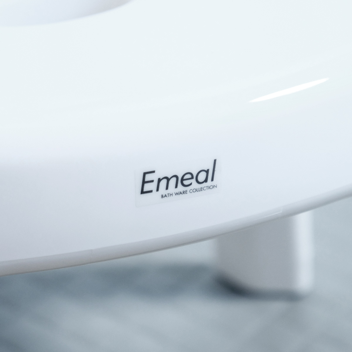 風呂椅子 座面高さ30cm Emeal エミール 日本製 ( 風呂 椅子 風呂いす お風呂 腰かけ イス 座面高30 入浴 抗菌 Ag抗菌加工 滑り止め バスチェア バスグッズ ブルー グレー ホワイト おしゃれ ) 【ホワイト】 ホワイト