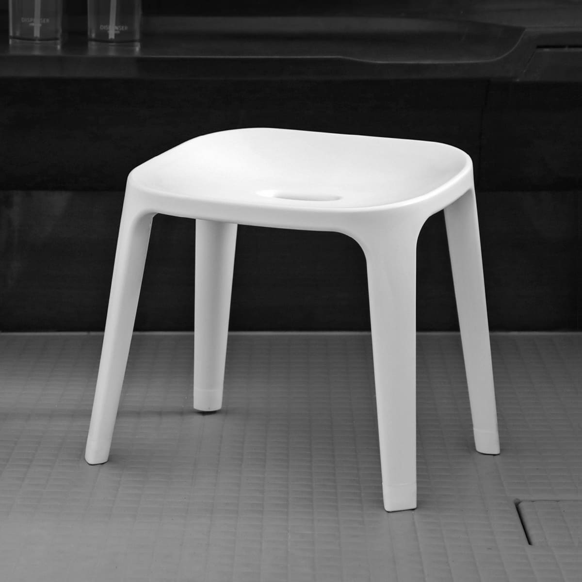 風呂椅子 バスチェアEX 30cm 銀イオン 日本製 ( 風呂いす バスチェア お風呂 腰掛け 座面高30 抗菌加工 風呂イス 椅子 4本脚 高さ30cm すべり止め ブラック ホワイト ベージュ グレー ) 【ブラック】 ブラック