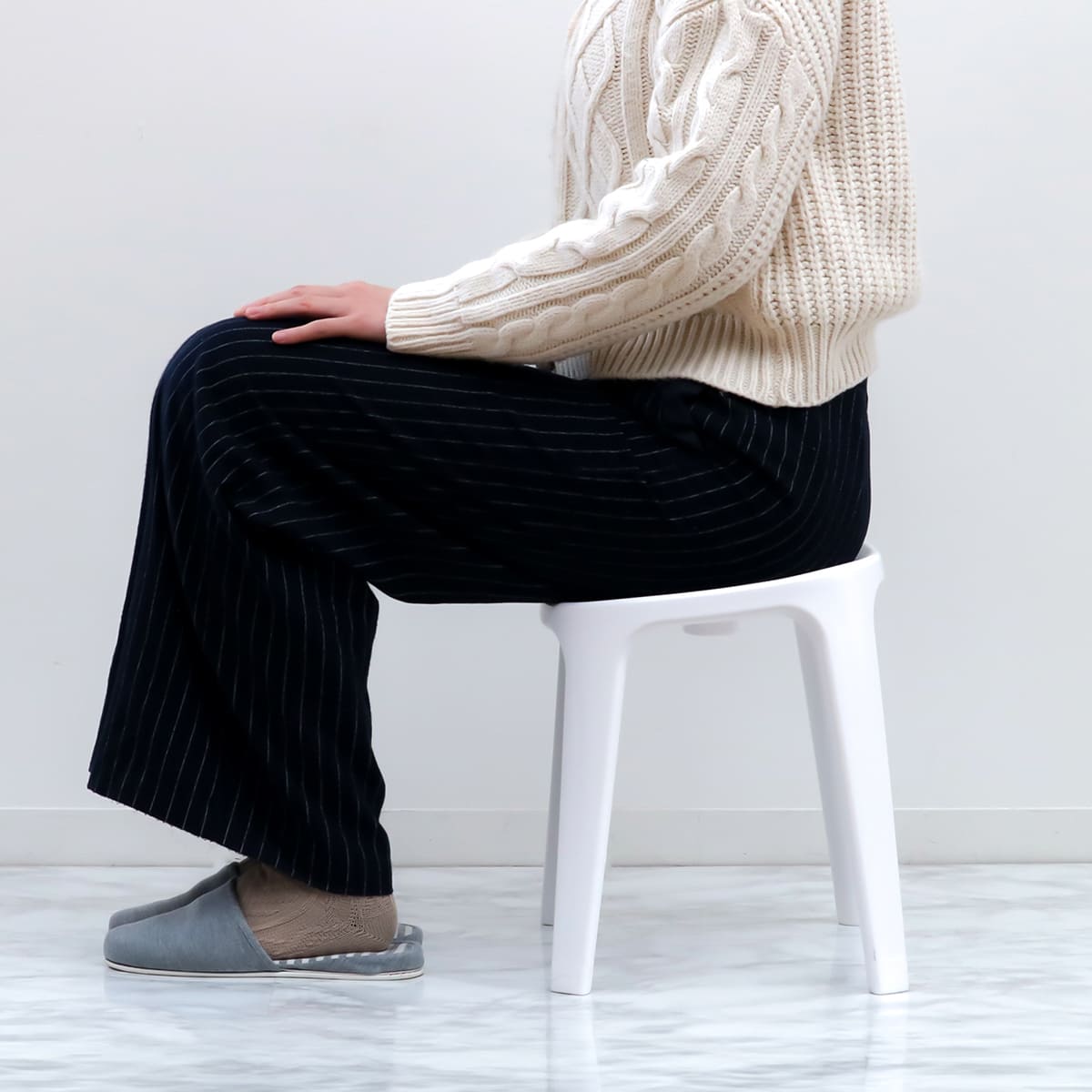 風呂椅子 バスチェアEX 35cm 銀イオン 日本製 ( 風呂いす バスチェア お風呂 腰掛け 座面高35 抗菌加工 風呂イス 椅子 4本脚 高さ35cm すべり止め ブラック ホワイト ベージュ グレー ) 【ブラック】 ブラック