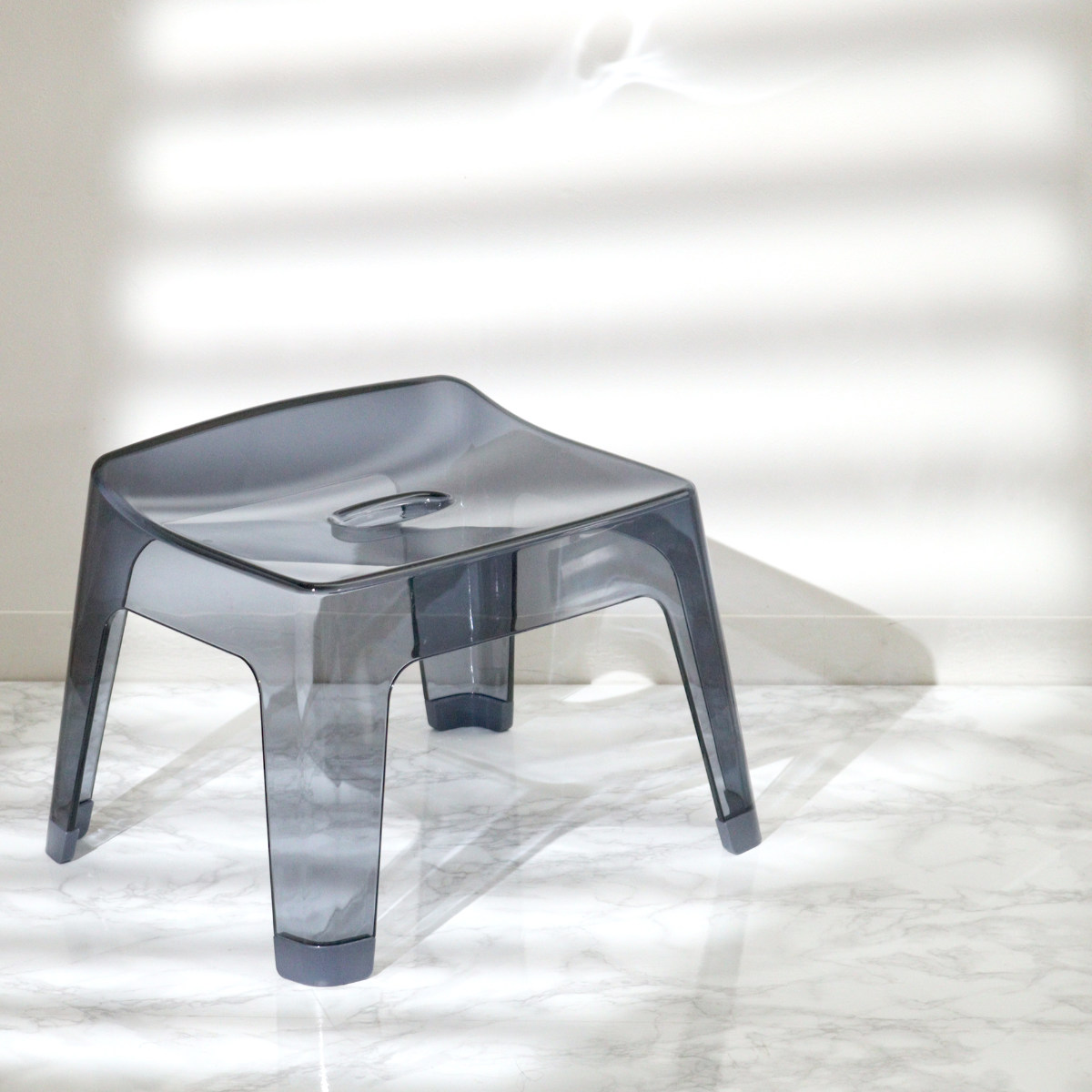 風呂椅子 レリッシュ 高さ25cm 日本製 ( 風呂イス 風呂いす バスチェア 25cm クリア 透明 お風呂 椅子 イス 高級感 おしゃれ 風呂 いす 腰掛け 浴室 入浴 すべり止め 丈夫 バスグッズ 無地 ) 【クリア】 クリア