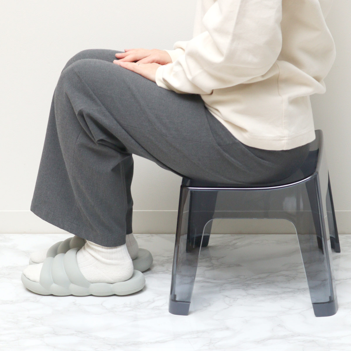 風呂椅子 レリッシュ 高さ25cm 日本製 ( 風呂イス 風呂いす バスチェア 25cm クリア 透明 お風呂 椅子 イス 高級感 おしゃれ 風呂 いす 腰掛け 浴室 入浴 すべり止め 丈夫 バスグッズ 無地 ) 【クリア】 クリア