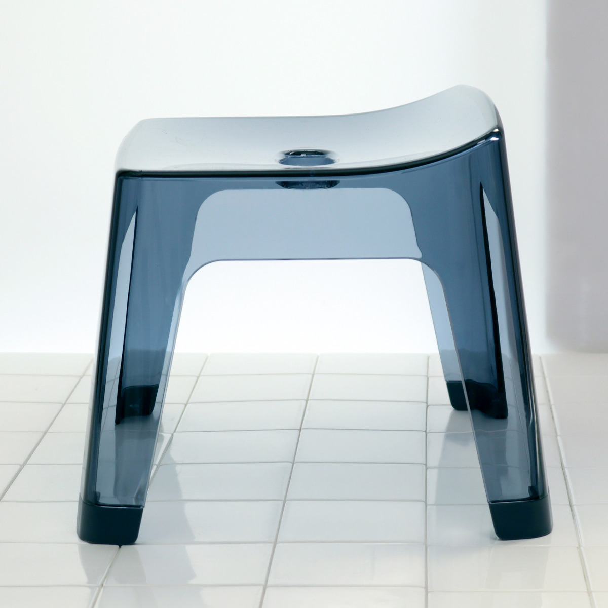 風呂椅子 レリッシュ 高さ35cm 日本製 ( 風呂イス 風呂いす バスチェア 35cm クリア 透明 お風呂 椅子 イス 高級感 おしゃれ 風呂 いす 腰掛け 浴室 入浴 すべり止め 丈夫 バスグッズ 無地 ) 【クリア】 クリア