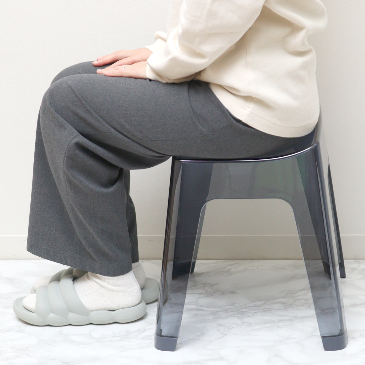 風呂椅子 レリッシュ 高さ35cm 日本製 ( 風呂イス 風呂いす バスチェア 35cm クリア 透明 お風呂 椅子 イス 高級感 おしゃれ 風呂 いす 腰掛け 浴室 入浴 すべり止め 丈夫 バスグッズ 無地 ) 【クリア】 クリア