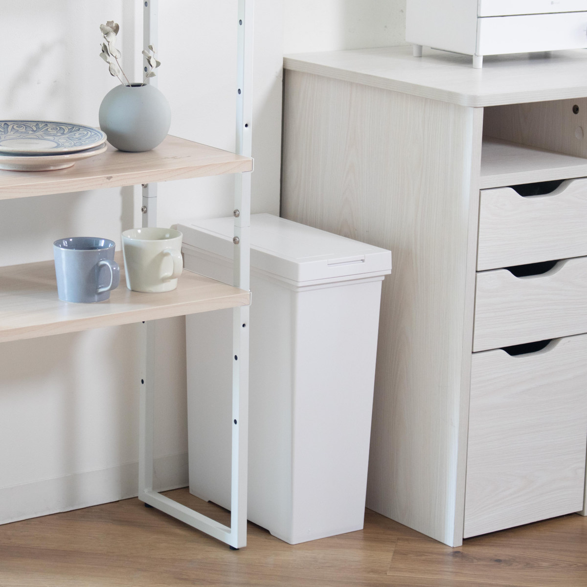 ゴミ箱 20L 2個セット 棚下で使える 両開き プッシュダスト 袋止め付き ( ごみ箱 20リットル 2個 棚下 手で開ける ふた付き 便利 シンプル 日本製 袋が見えにくい スリム キッチン ダストボックス 角型 ) 【ホワイト】 ホワイト