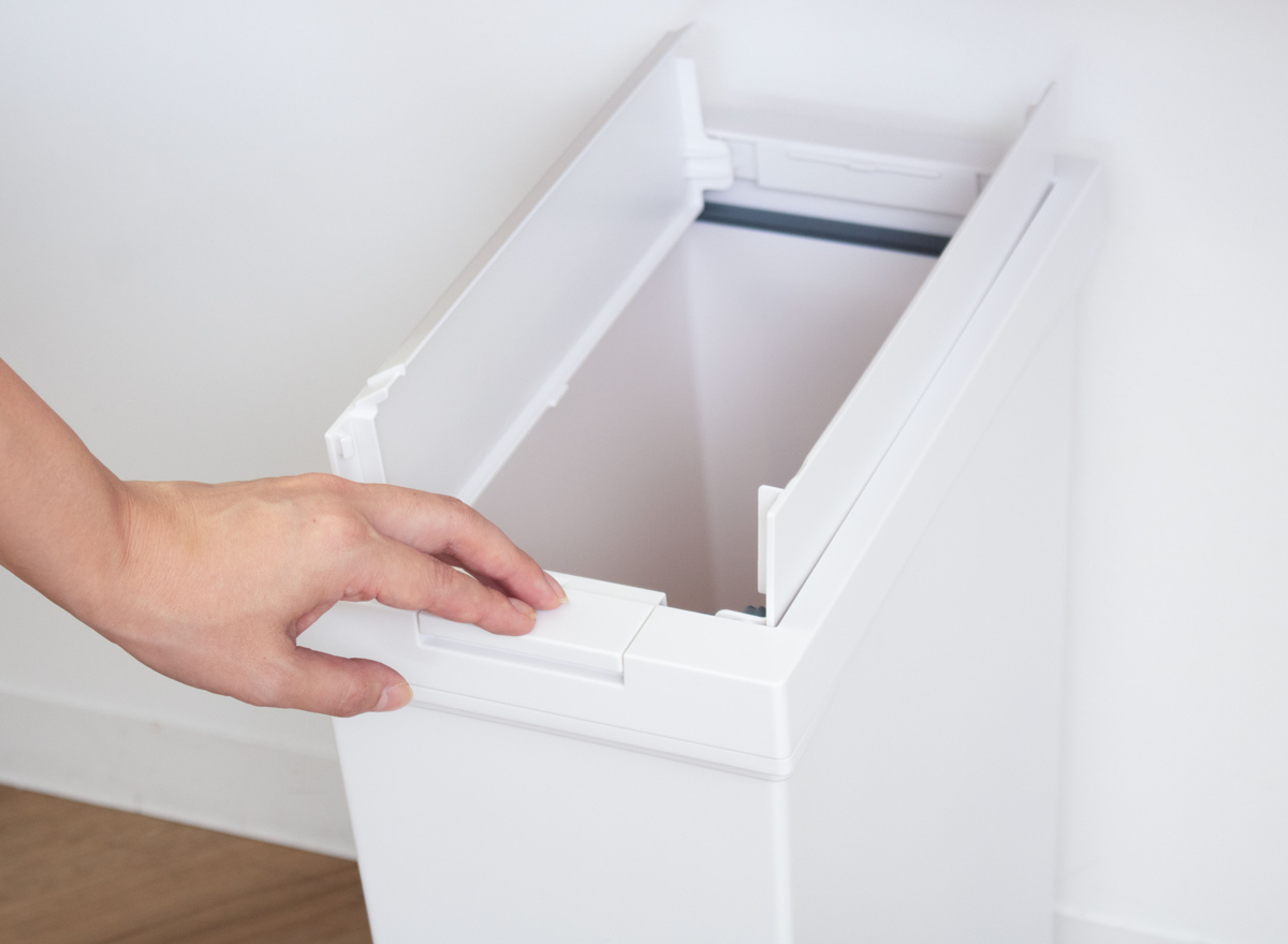 ゴミ箱 20L 2個セット 棚下で使える 両開き プッシュダスト 袋止め付き ( ごみ箱 20リットル 2個 棚下 手で開ける ふた付き 便利 シンプル 日本製 袋が見えにくい スリム キッチン ダストボックス 角型 ) 【ホワイト】 ホワイト