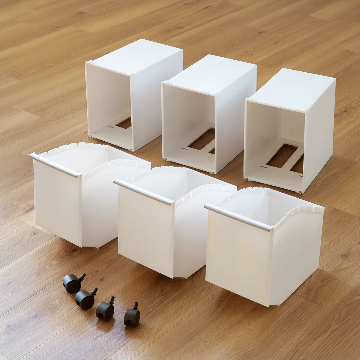 ゴミ箱 37.5L 3段 資源ゴミ分別 キッチン ( ごみ箱 37.5リットル 3分別 フラップ ふた付き 縦型 スリム 幅22.5cm 隙間 収納棚 ストッカー ダストボックス 引き出し フラップ棚 分別ゴミ箱 キャスター付き 収納 ) 【ホワイト】 ホワイト