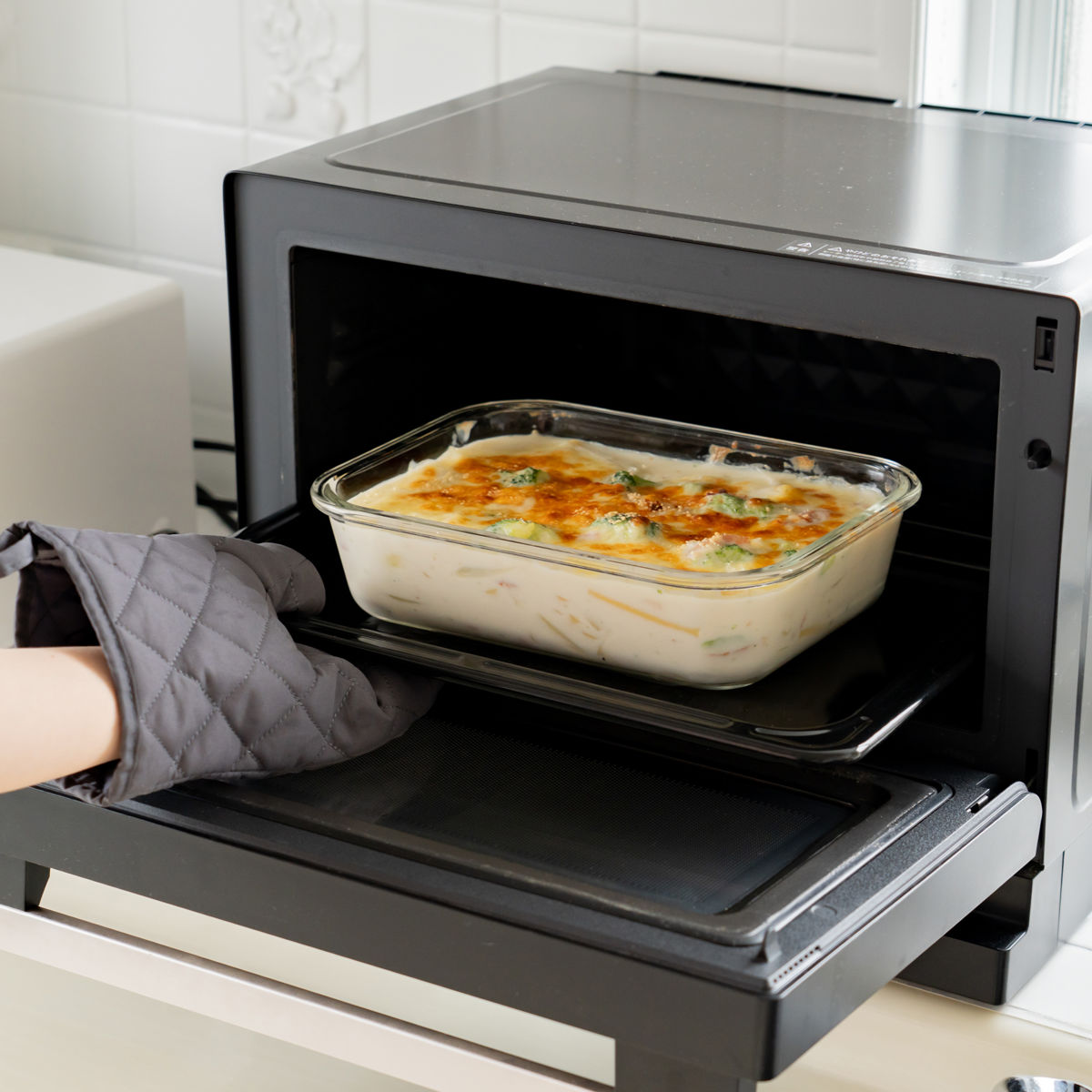 保存容器 1.03L ガラス保存容器 長角型 ( ガラス 食洗機対応 電子レンジ対応 オーブン対応 冷蔵 冷凍 作り置き 調理 4点ロック 密閉 透明 四角 角型 ストッカー 容器 パッキン付き 食品保存 お弁当 常備菜 おかず 中身がわかる )