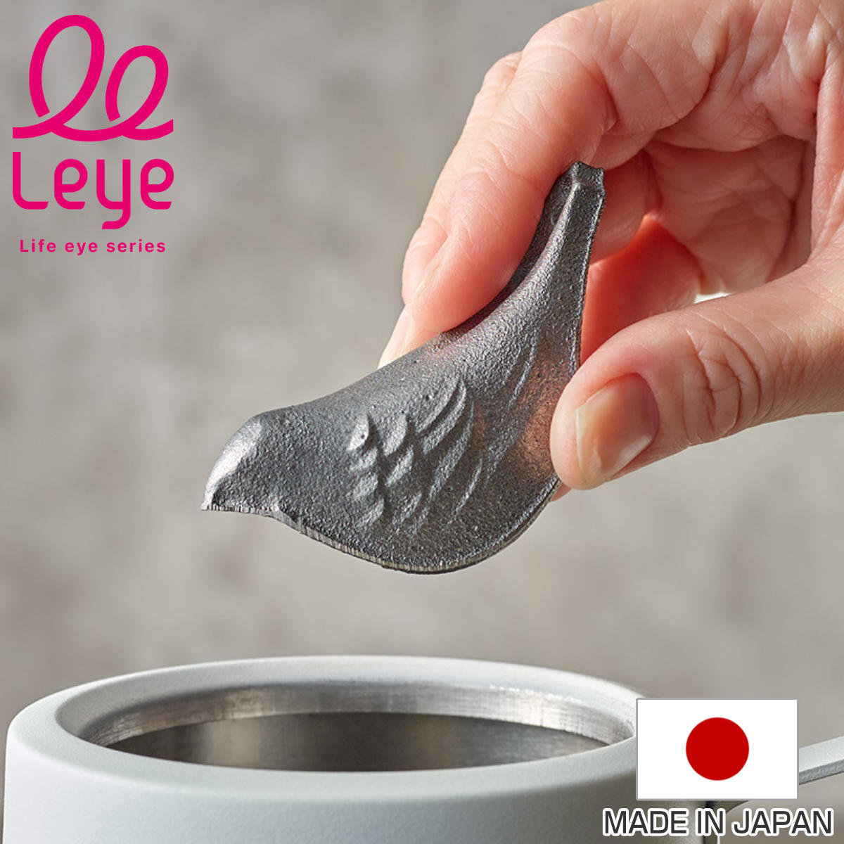 鉄玉 鉄のことり 鉄玉子 南部鉄器 日本製 ( 南部鉄 鉄分補給 鉄球 お鍋 ケトル やかん ヤカン 漬物 漬け物 色付け ツヤ出し つや出し 鳥 キッチングッズ )