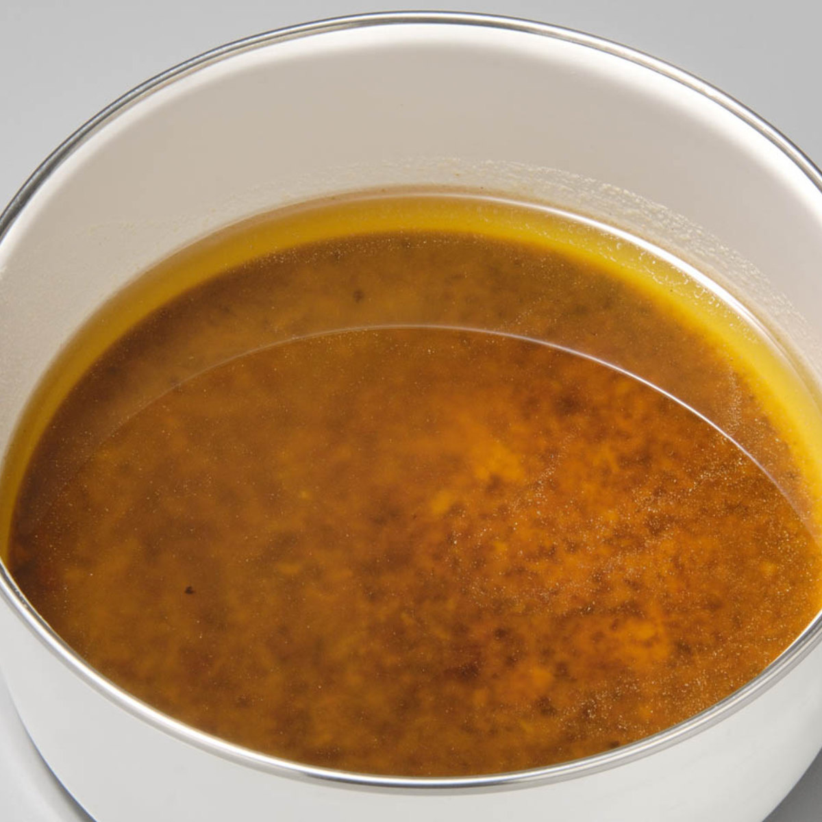 オイルポット 600ml Leye ロカポット ろ過パウダー付き 日本製 ( 油こし器 ろ過 ろ過ポット 油ポット フィルター レイエ ろ過容器 スリム パウダー キッチン用品 キッチンツール オイル 油 保存 油濾過 計量スプーン付き )