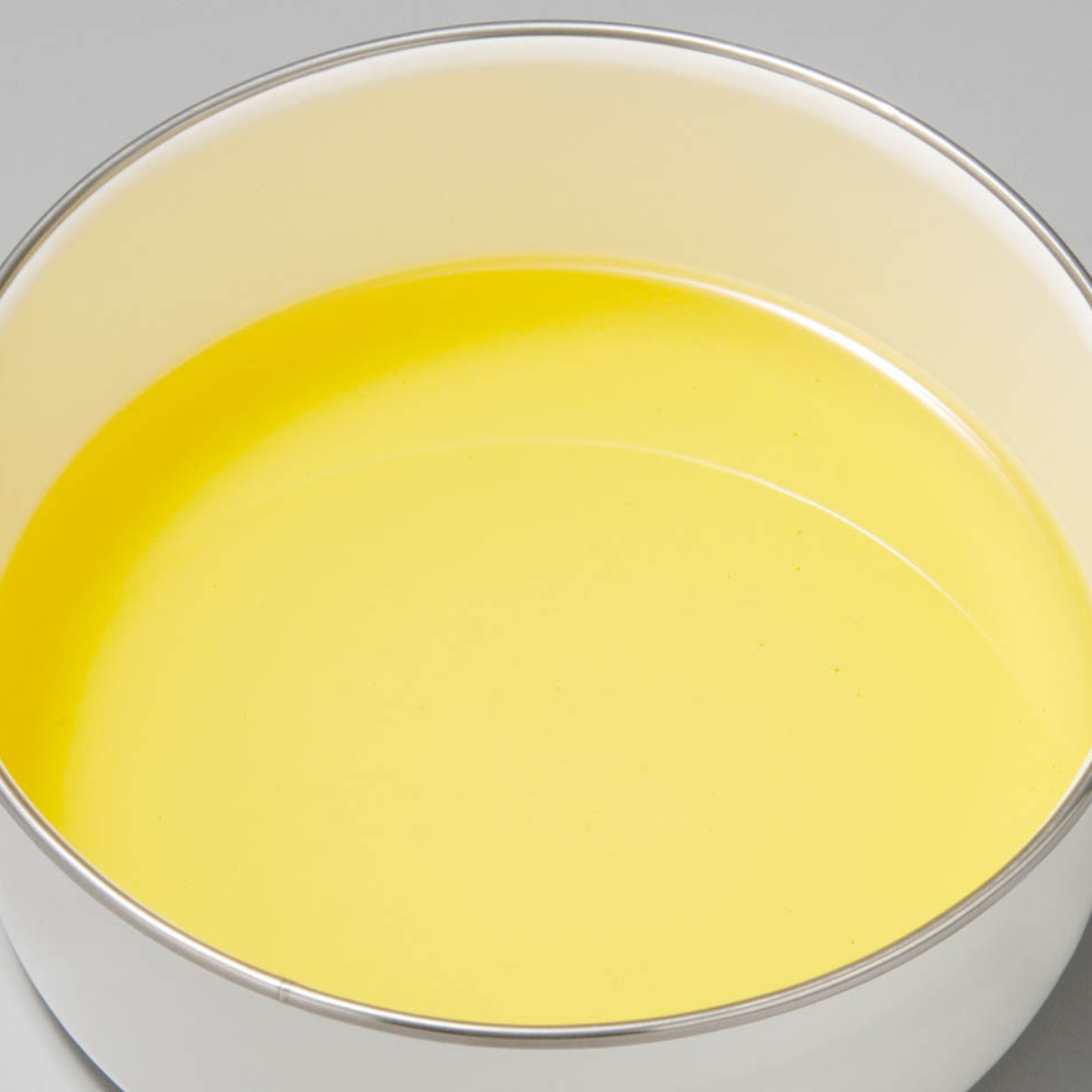 オイルポット 600ml Leye ロカポット ろ過パウダー付き 日本製 ( 油こし器 ろ過 ろ過ポット 油ポット フィルター レイエ ろ過容器 スリム パウダー キッチン用品 キッチンツール オイル 油 保存 油濾過 計量スプーン付き )