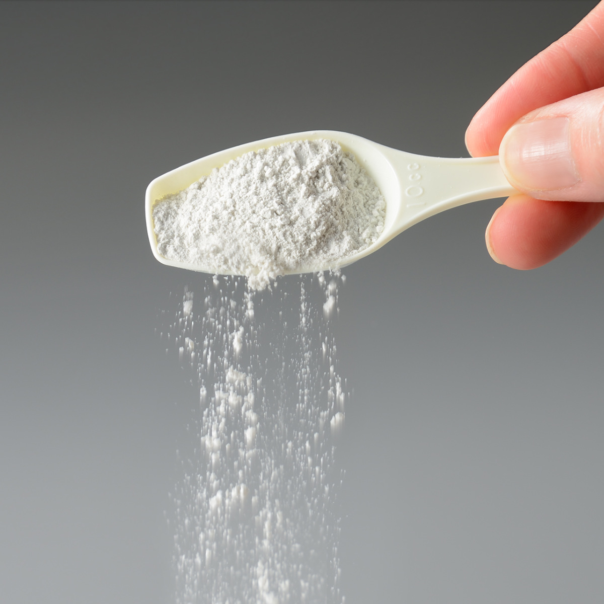 オイルポット 600ml Leye ロカポット ろ過パウダー付き 日本製 ( 油こし器 ろ過 ろ過ポット 油ポット フィルター レイエ ろ過容器 スリム パウダー キッチン用品 キッチンツール オイル 油 保存 油濾過 計量スプーン付き )