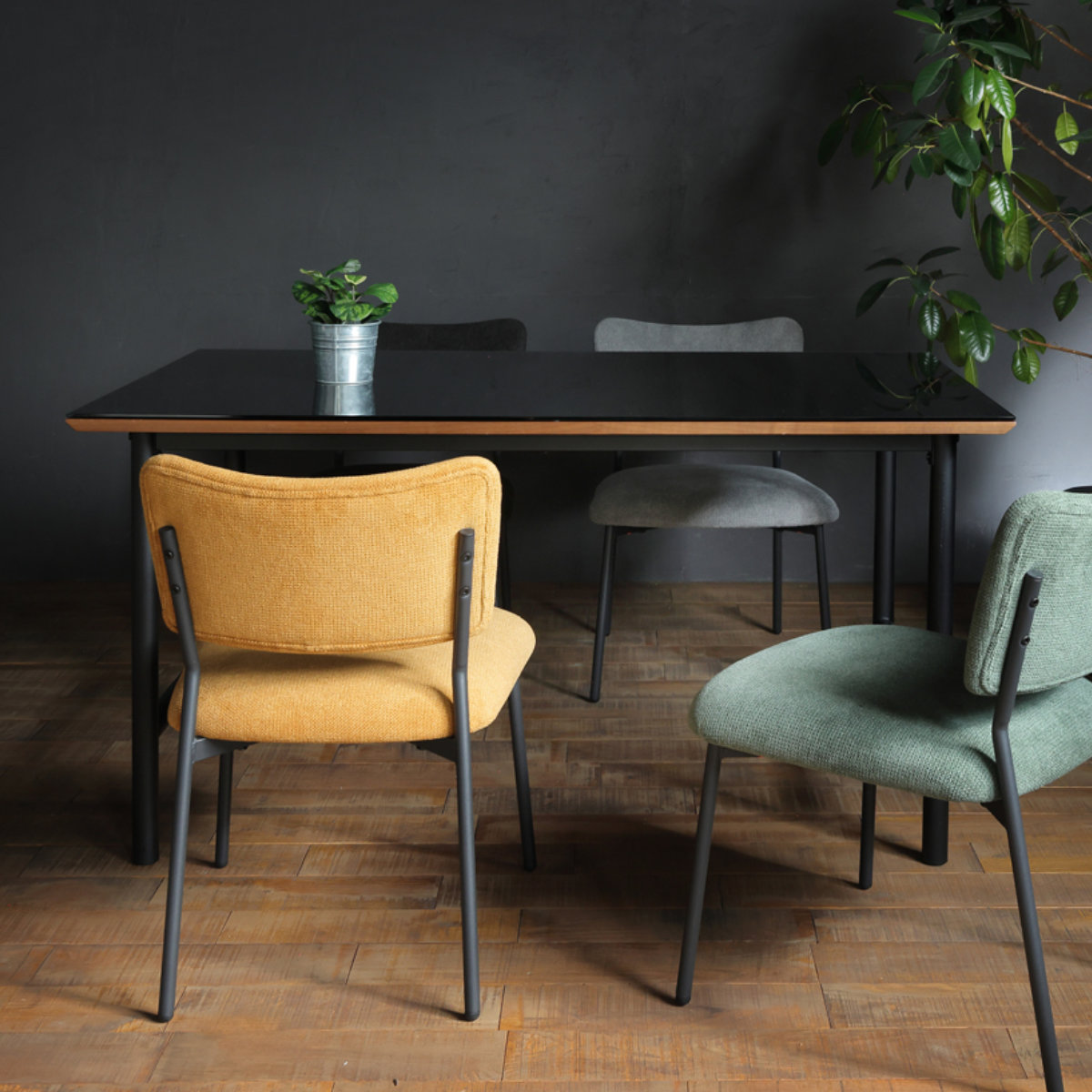 ダイニングテーブル 幅135cm ガラス天板 ZEAL ( テーブル 食卓テーブル 長方形 机 ダイニング 食卓 リビングテーブル 木製 ガラステーブル 奥行80cm 強化ガラス アジャスター付き ウォールナット )