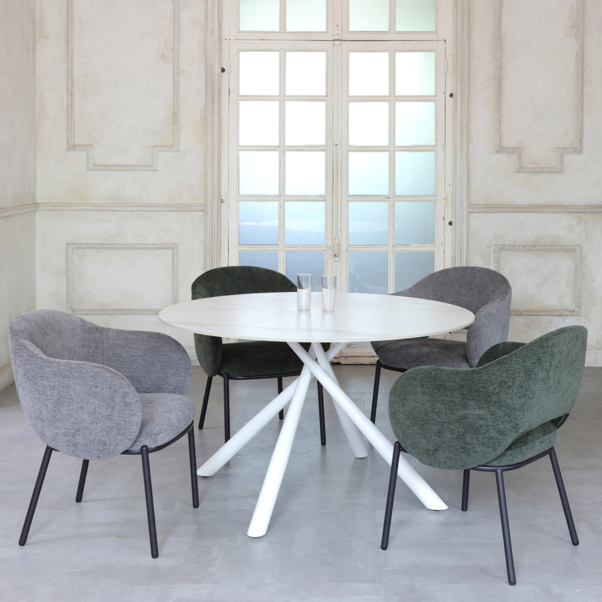 ダイニングチェア 座面高43.5cm BALENA 肘掛け付き ファブリック ( チェア ダイニング イス 食卓椅子 アームレスト 肘付き ウレタン 座り心地 快適 椅子 チェアー いす 食卓 リビング リビングチェア ) 【グレー】 グレー