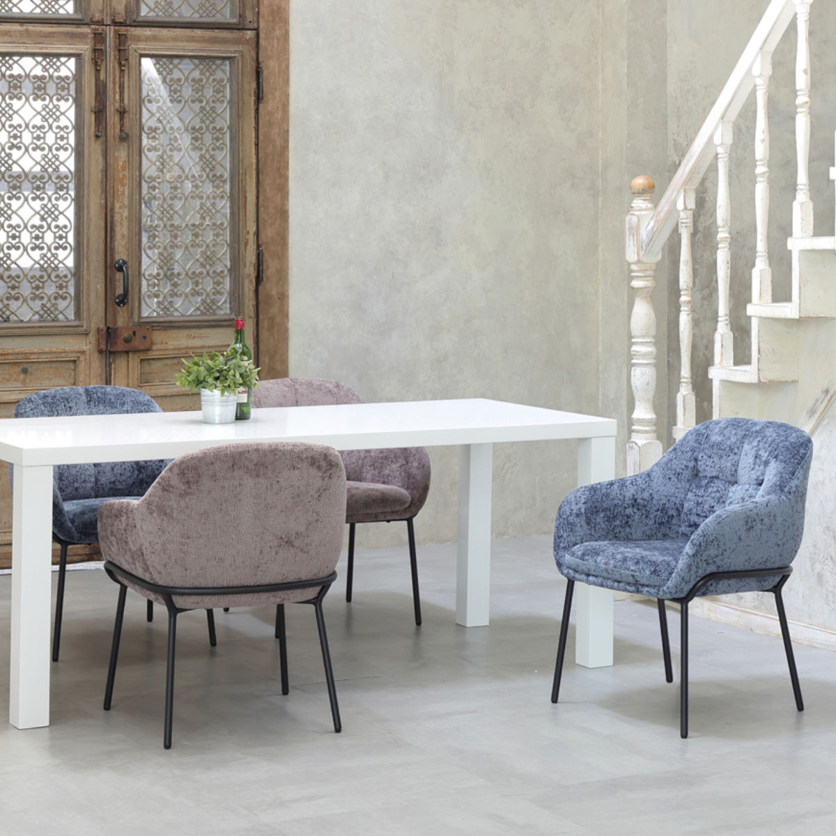 ダイニングチェア 座面高45cm TRENCH 肘掛け付き ファブリック ( チェア ダイニング イス 食卓椅子 アームレスト 肘付き ウレタン 座り心地 快適 椅子 チェアー いす 食卓 リビング リビングチェア ) 【ブルー】 ブルー