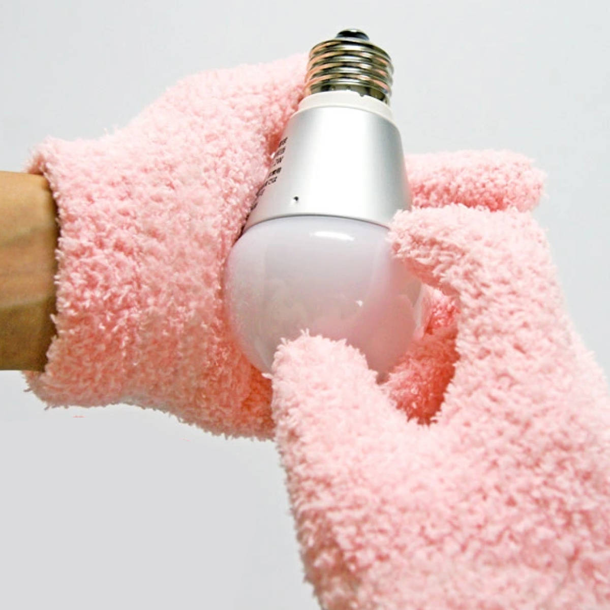 おそうじ手袋 マイクロファイバー 洗剤いらず ( 掃除用 手袋 洗える 繰り返し使える そうじ手袋 マイクロファイバー手袋 便利 簡単 掃除 掃除用品 掃除グッズ 便利グッズ ホコリ リビング 家電掃除 )