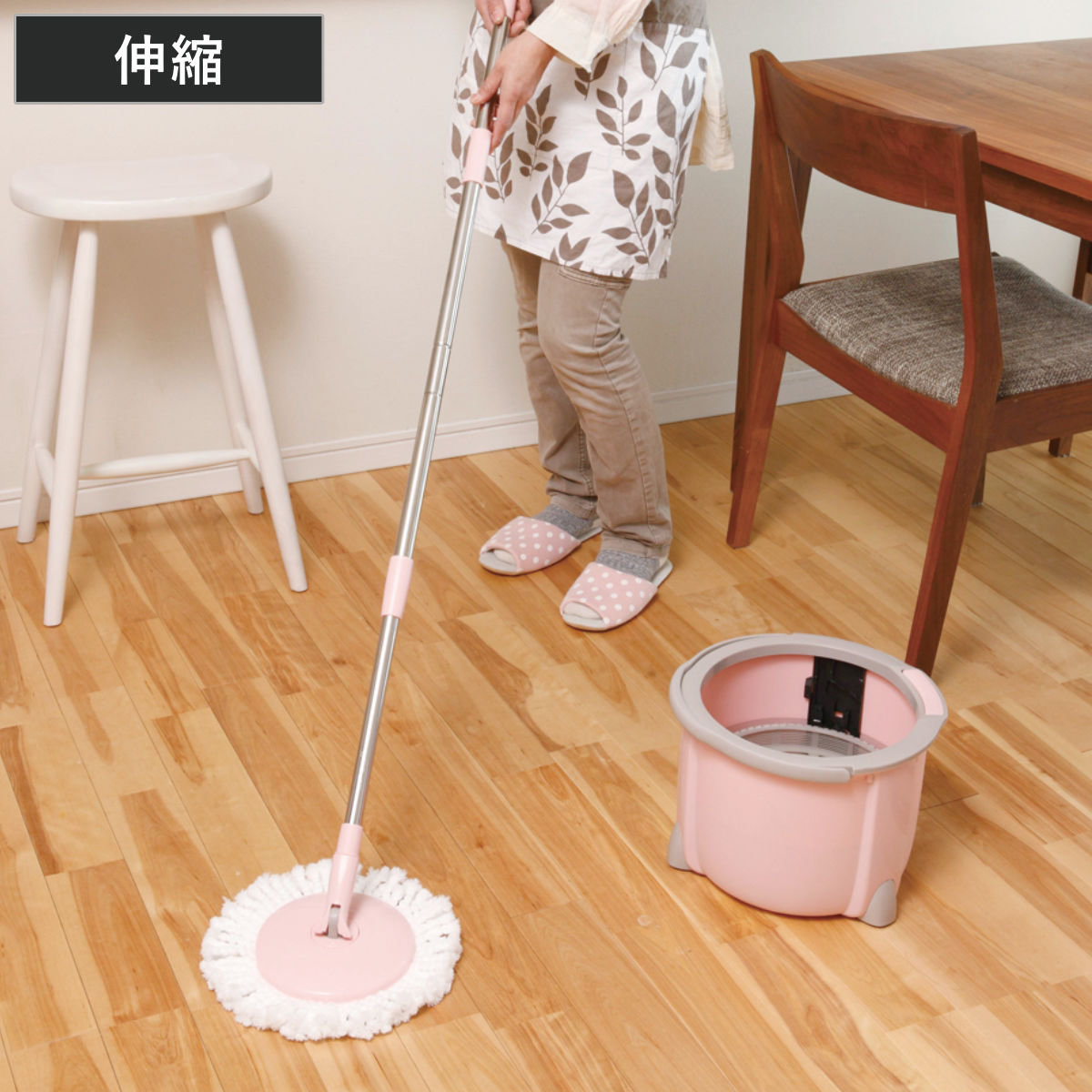 回転モップ トルネード丸型セットコンパクト 伸縮柄 TSM557 （ モップ トルネード 洗浄 脱水 バケツ付き マイクロファイバー 絞れる 床掃除 拭き掃除 掃除用品 掃除グッズ ）