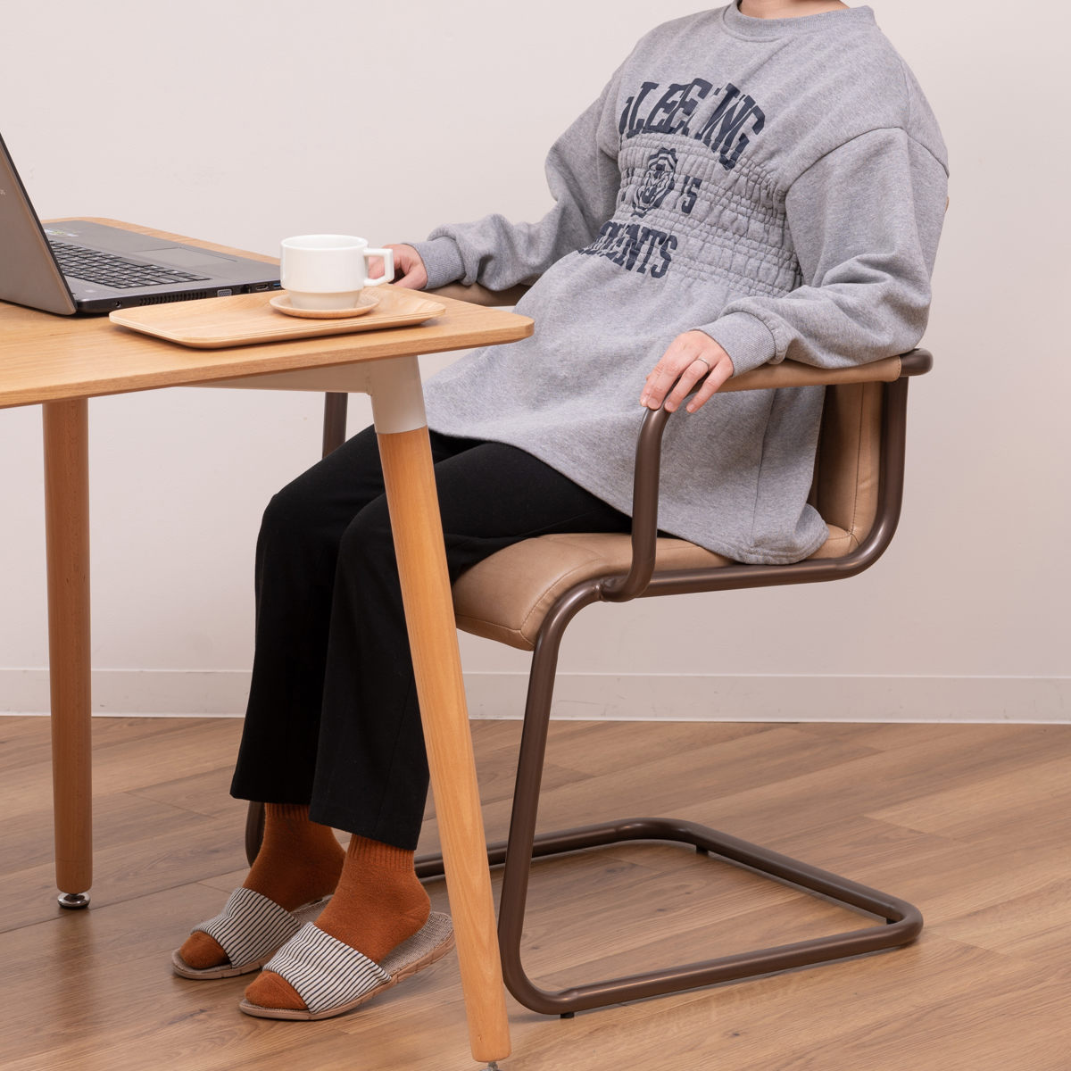 アンティークスタイルのベージュの椅子 ch9025_6e8a | 高品質なデザイナーズ家具 E-comfort 公式