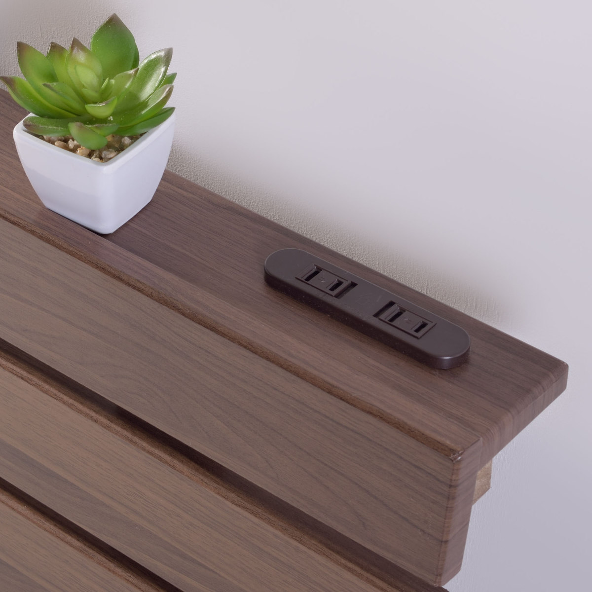 ベッド シングルベッド すのこ状 ( ベッドフレーム シングル すのこベッド 床板 木製 ベッド本体 ヘッドボード コンセント 寝具 寝室 子供部屋 シングルサイズ 一人暮らし スタイリッシュ 通気性 )