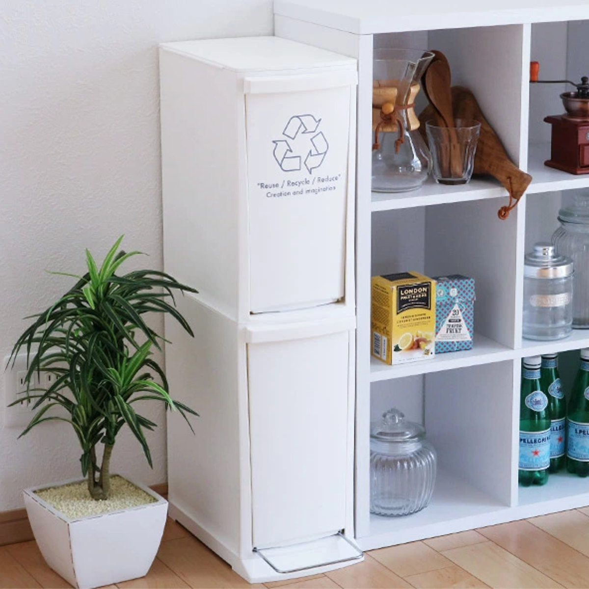 ゴミ箱 20L 分別 ダストボックス 2段 幅21cm 日本製 ( ごみ箱 ふた付き 蓋 フタ 付き シンプル 2分別 プラスチック製 くずかご ダストBOX 分別ゴミ箱 分別ごみ箱 約 20 L l リットル ペダル式 おしゃれ )