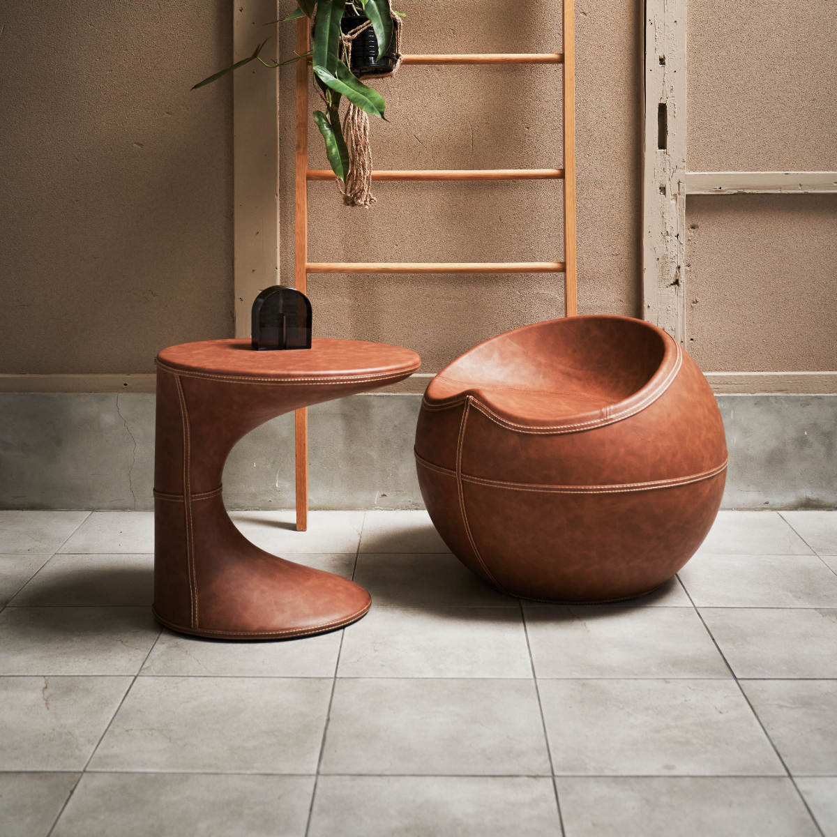 スツール 座面高35cm 円型 ソフトレザー ( レザー調 丸 椅子 ラウンド チェア 腰掛け ステッチ ブラウン グレー モダン ビンテージ調 おしゃれ 高級感 ホテルライク ) 【ブラウン】 ブラウン