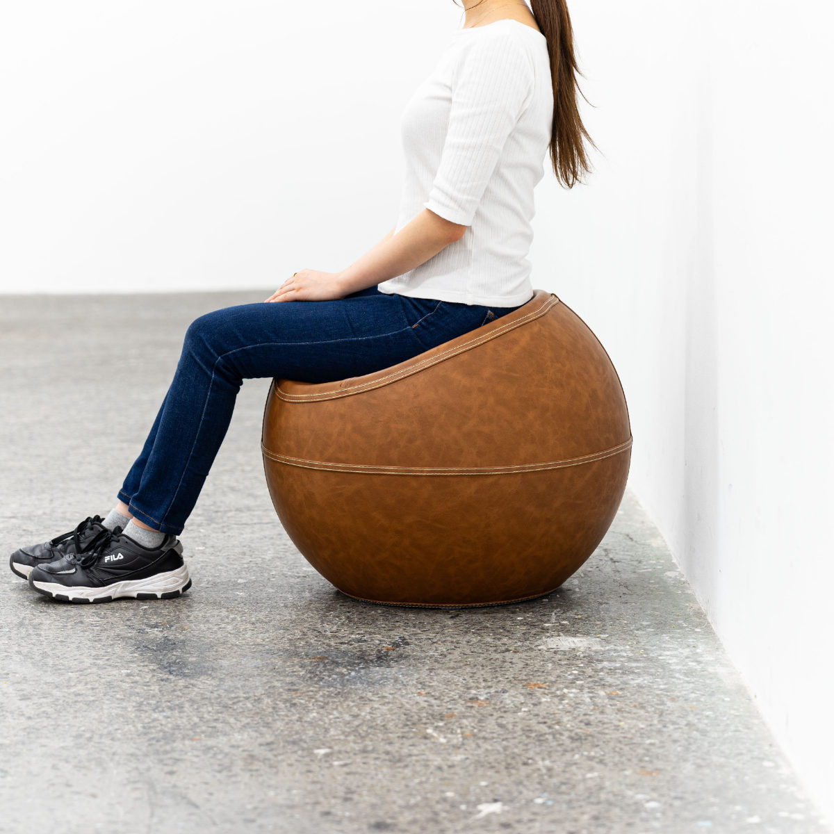 スツール 座面高35cm 円型 ソフトレザー ( レザー調 丸 椅子 ラウンド チェア 腰掛け ステッチ ブラウン グレー モダン ビンテージ調 おしゃれ 高級感 ホテルライク ) 【ブラウン】 ブラウン