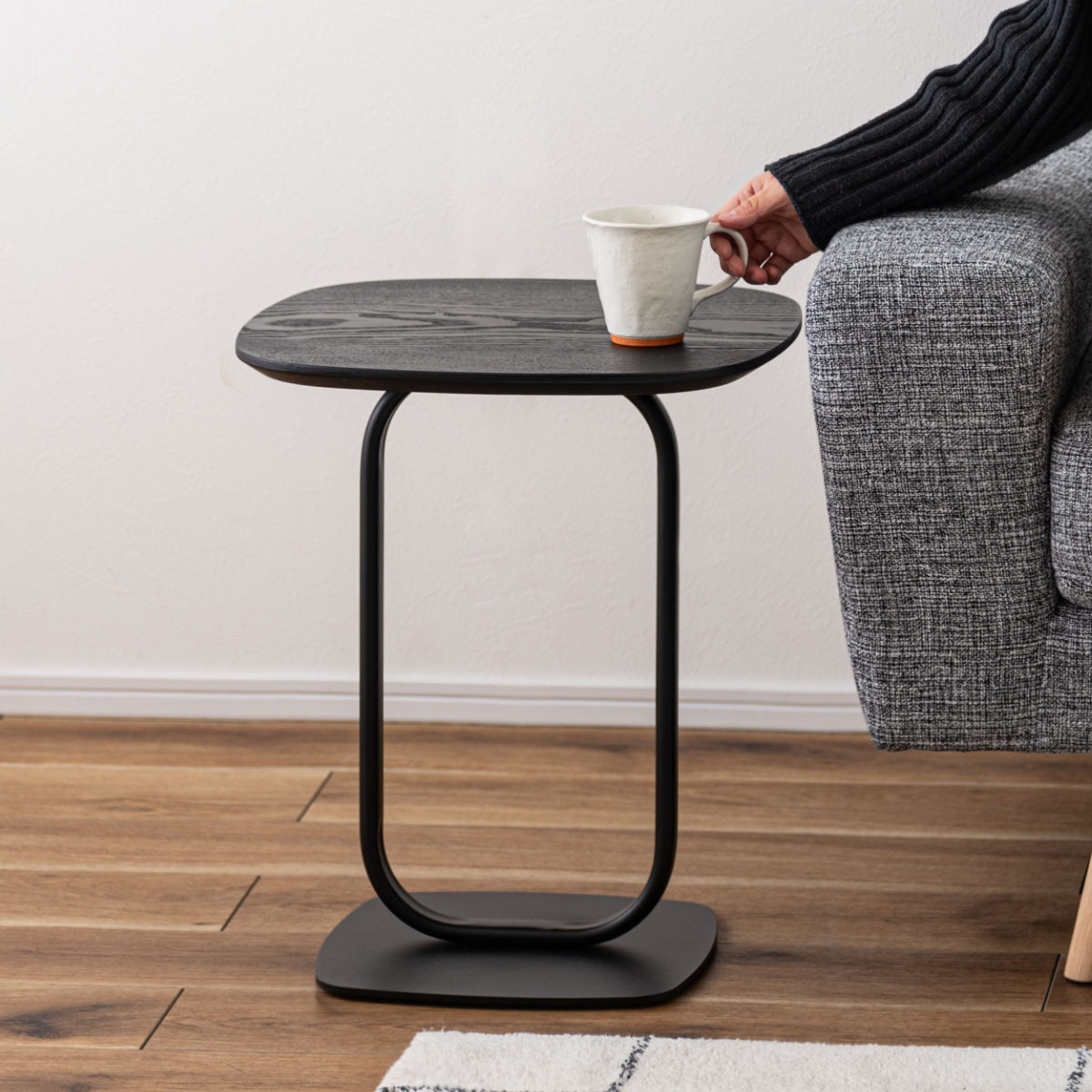 サイドテーブル 高さ45cm スチール脚 ( スチール 木目調 ナイトテーブル ミニテーブル ソファ ベッド 横 異素材 スタイリッシュ モダン シンプル ブラック ナチュラル ) 【ブラック】 ブラック