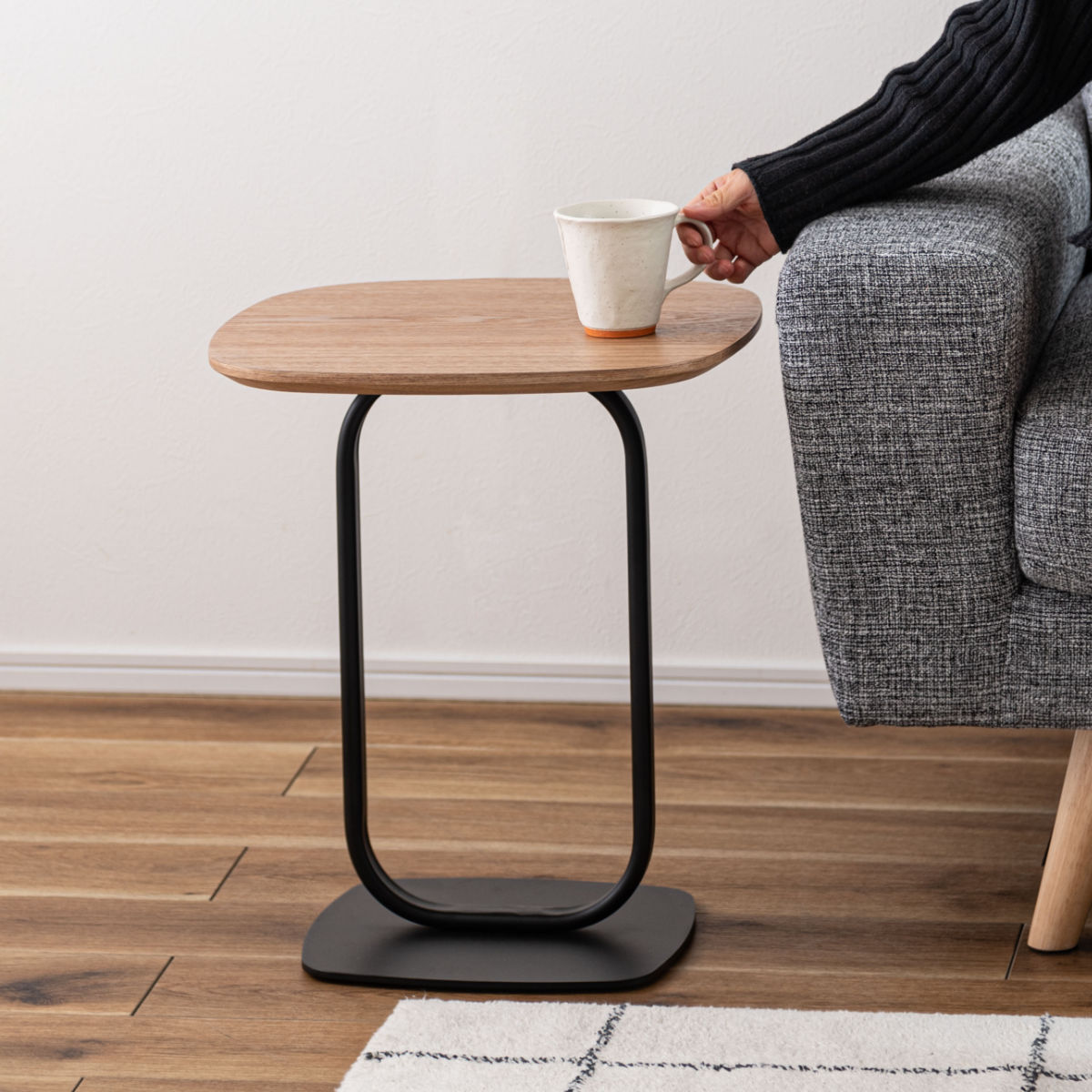サイドテーブル 高さ45cm スチール脚 ( スチール 木目調 ナイトテーブル ミニテーブル ソファ ベッド 横 異素材 スタイリッシュ モダン シンプル ブラック ナチュラル ) 【ブラック】 ブラック