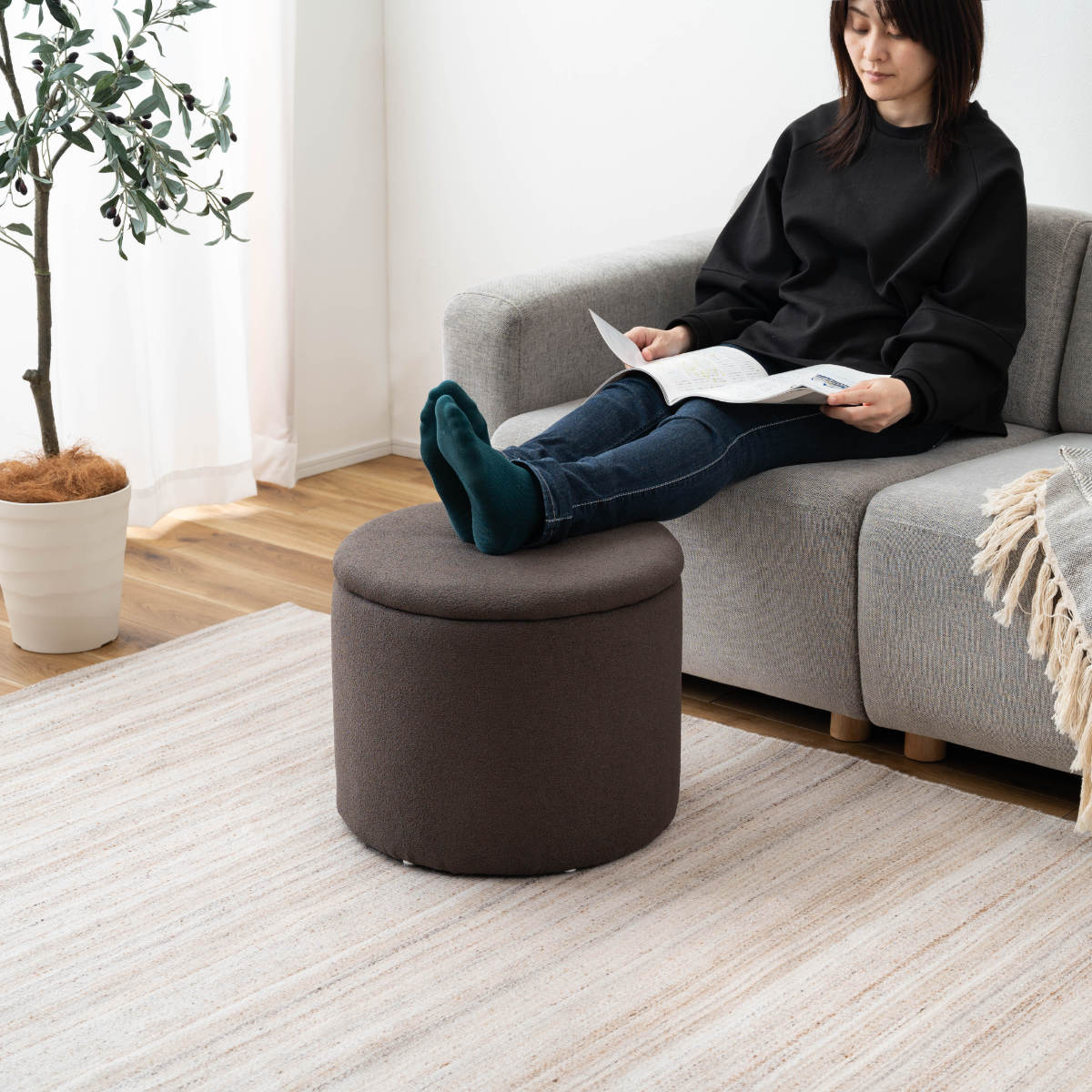 スツール 円型 高さ37cm 収納付 ( 丸 ラウンドスツール 椅子 ファブリック ナチュラル オットマン おもちゃ入れ 小物入れ サイドテーブル リビング 玄関 ) 【ベージュ】 ベージュ