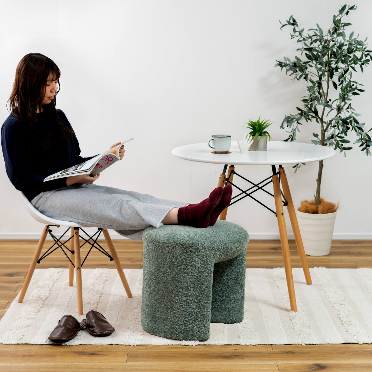 スツール 高さ46cm 座面丸型 ブークレ生地 ( 丸 ラウンド 円形 サブチェア 椅子 オットマン もこもこ 軽量 リビング 玄関 寝室 サイドテーブル グレー グリーン ホワイト ) 【グリーン】 グリーン