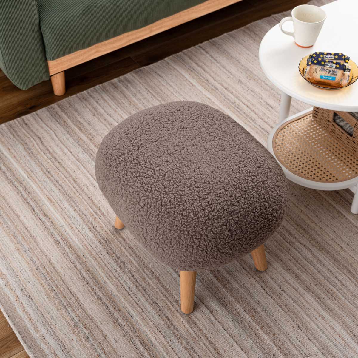 スツール 高さ38cm ブークレ生地 木脚 ( ロー 低い コンパクトサイズ 丸 ラウンド 円形 サブチェア 椅子 オットマン もこもこ 軽量 大人 子供 キッズチェア キッズ かわいい 玄関 リビング 寝室 子供部屋 キッズスペース ) 【モカブラウン】 モカブラウン