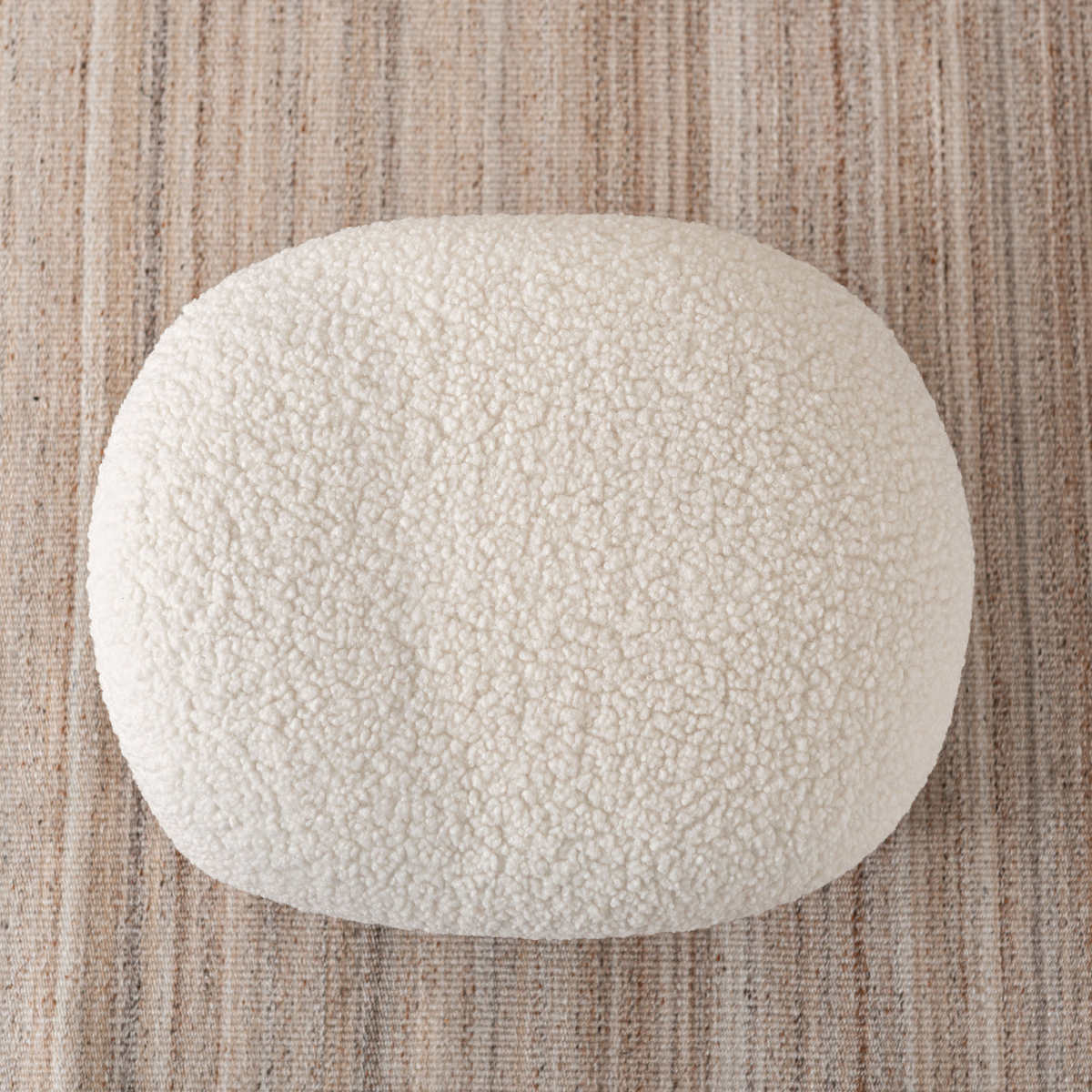 スツール 高さ38cm ブークレ生地 木脚 ( ロー 低い コンパクトサイズ 丸 ラウンド 円形 サブチェア 椅子 オットマン もこもこ 軽量 大人 子供 キッズチェア キッズ かわいい 玄関 リビング 寝室 子供部屋 キッズスペース ) 【モカブラウン】 モカブラウン