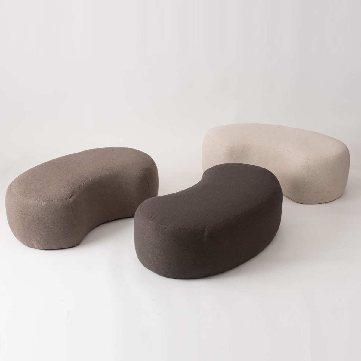 スツール 高さ33cm ビーンズ型 ( 1.5人掛け 1人掛け ワイド ファブリック 布 低め ロー 椅子 リビング 玄関 モダン スタイリッシュ ホテルライク ) 【チャコールグレー】 チャコールグレー