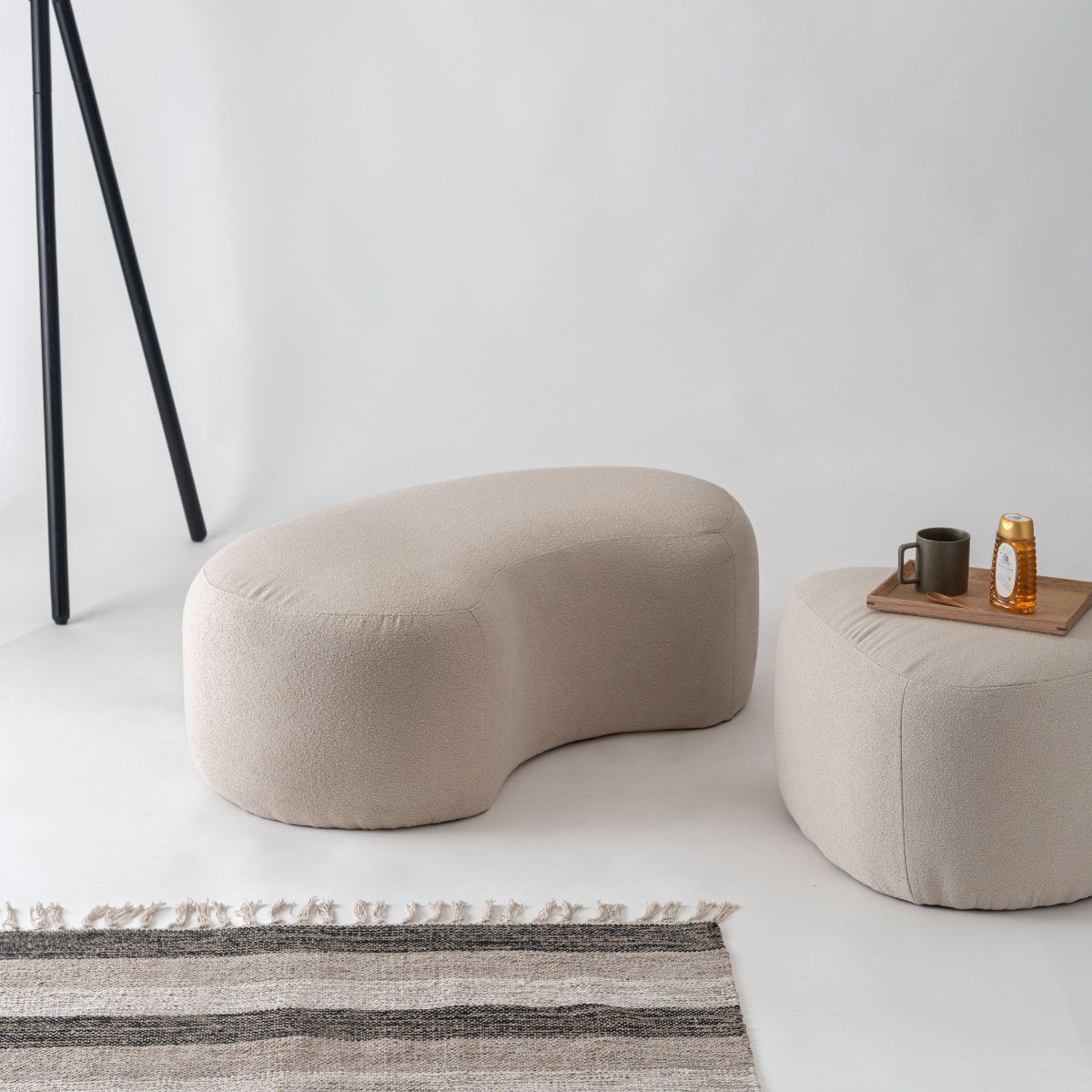 スツール 高さ33cm ビーンズ型 ( 1.5人掛け 1人掛け ワイド ファブリック 布 低め ロー 椅子 リビング 玄関 モダン スタイリッシュ ホテルライク ) 【チャコールグレー】 チャコールグレー