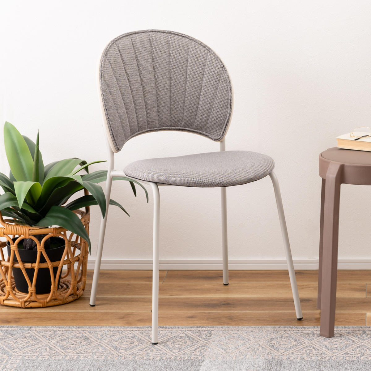 ダイニングチェア 座面高45cm くすみカラー ファブリック座面 ( 貝殻風 食卓 椅子 チェア デスクチェア リビング ダイニング 曲木 ファブリック 天然木 カフェ風 韓国風 ナチュラル ) 【ライトグレー】 ライトグレー