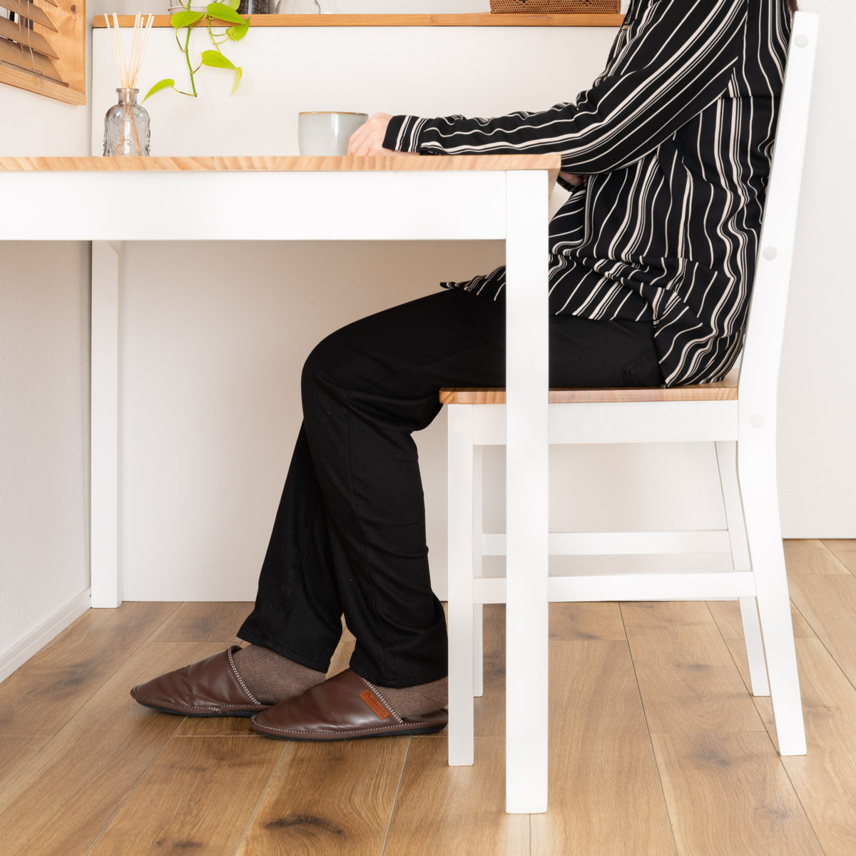 ダイニングテーブル 幅135cm ( 4人掛け 食卓 ダイニング テーブル 木製 天然木 長方形 四角 カントリー調 北欧 ナチュラル )