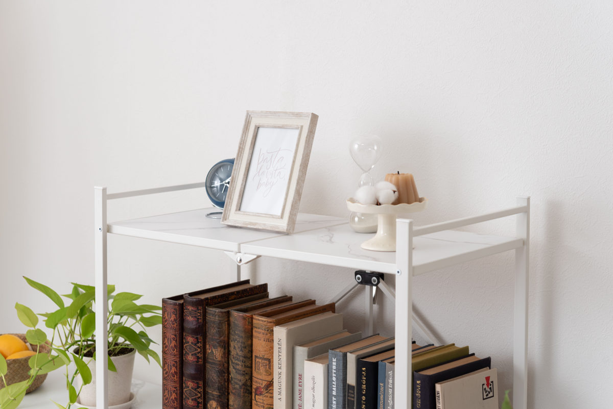 レンジ上ラック 幅62cm 折りたたみ 石目調 ( レンジ台 ラック 棚 キッチンラック レンジボード 完成品 キッチン収納 カウンター上 畳める ブラック ホワイト 省スペース ) 【ブラック】 ブラック