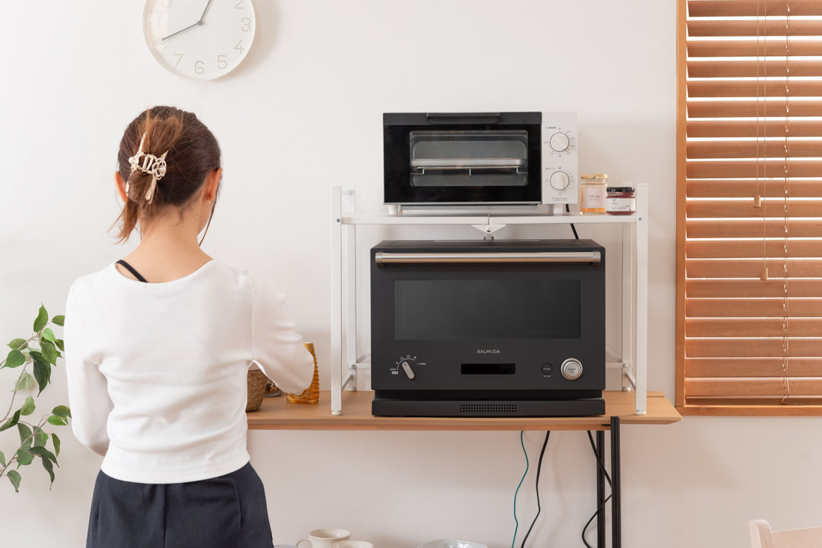 レンジ上ラック 幅62cm 折りたたみ 石目調 ( レンジ台 ラック 棚 キッチンラック レンジボード 完成品 キッチン収納 カウンター上 畳める ブラック ホワイト 省スペース ) 【ブラック】 ブラック